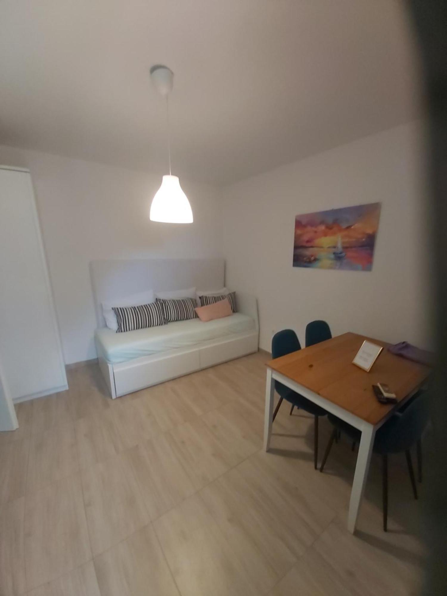 Ariana Apartment Gradac (Split-Dalmatia)